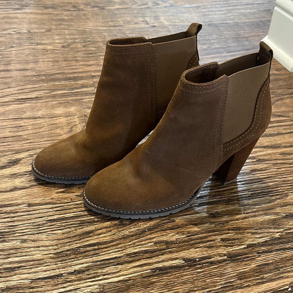 MANGO suede ankle booties. Women’s size 8.5